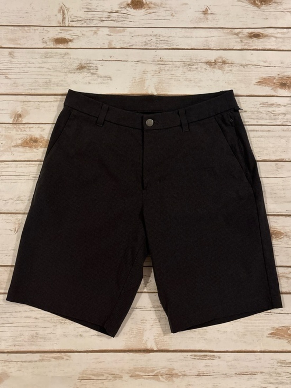 Commission Classic-Fit Short 9"
DESIGNED FOR ON THE MOVE Size 30 Dark Gray